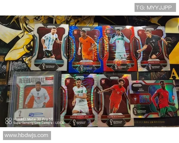 开箱足球球星卡，探索珍稀收藏与独特球员卡片背后的故事